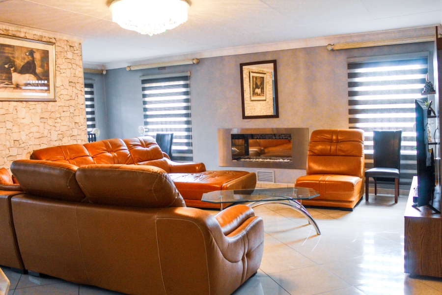 3 Bedroom Property for Sale in Geluksdal Gauteng
