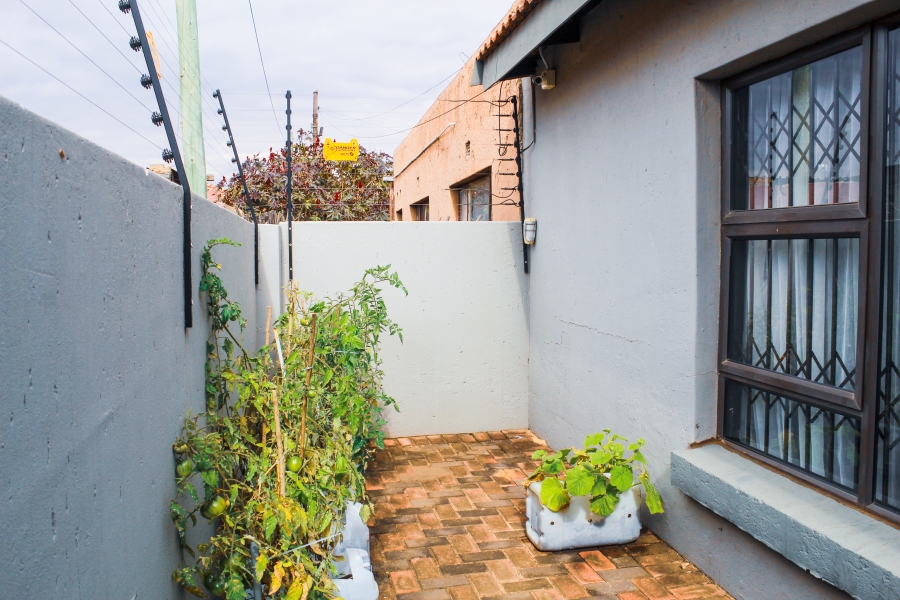 3 Bedroom Property for Sale in Geluksdal Gauteng