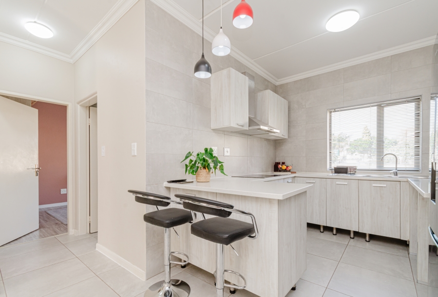 2 Bedroom Property for Sale in Broadacres Gauteng