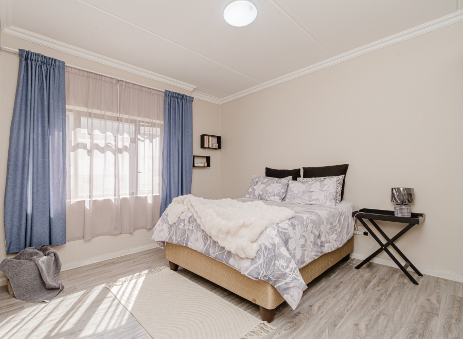 2 Bedroom Property for Sale in Broadacres Gauteng