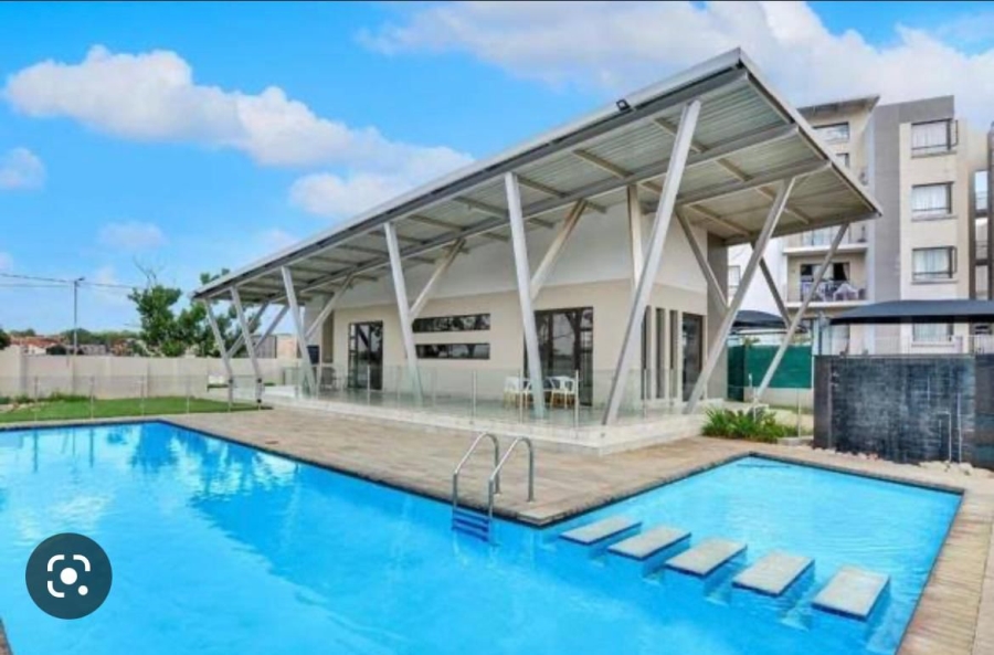 To Let 2 Bedroom Property for Rent in Broadacres Gauteng