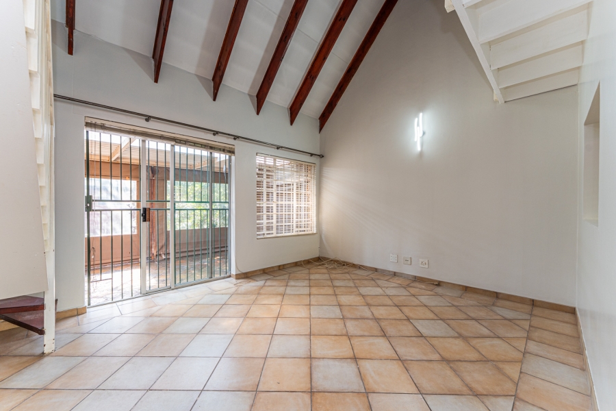 2 Bedroom Property for Sale in Faerie Glen Gauteng