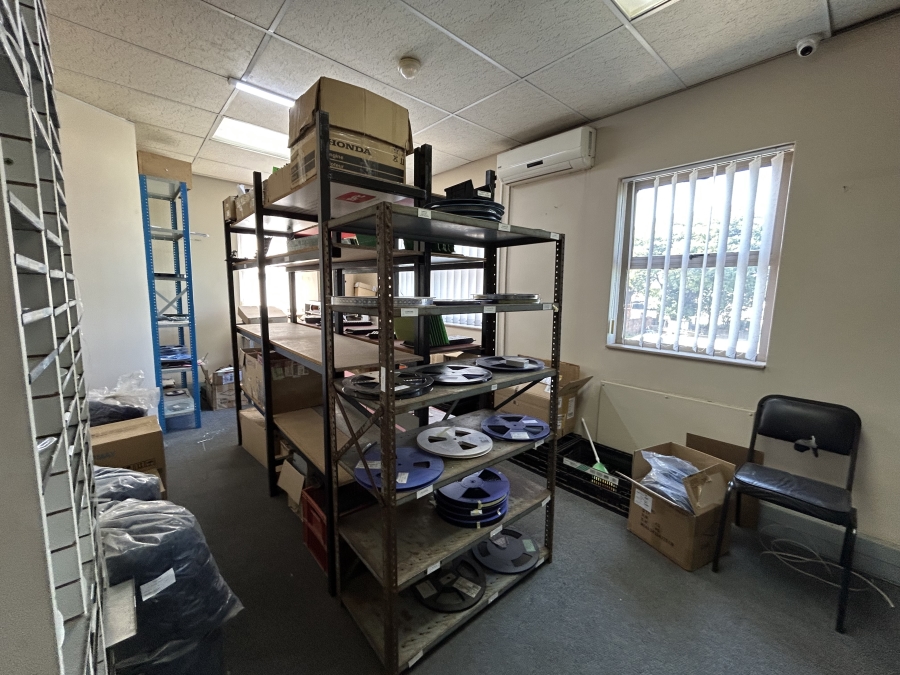 To Let Commercial Property for Rent in Spartan Gauteng