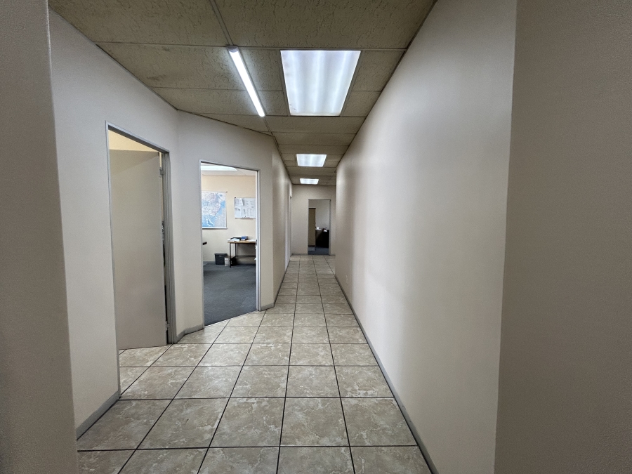 To Let Commercial Property for Rent in Spartan Gauteng