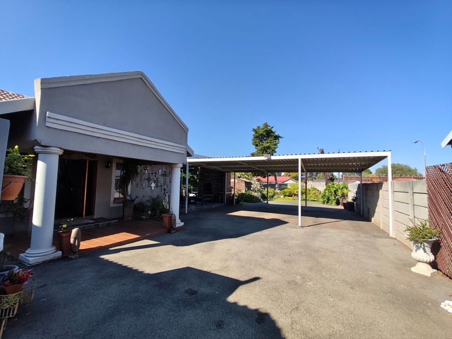 3 Bedroom Property for Sale in Mayberry Park Gauteng