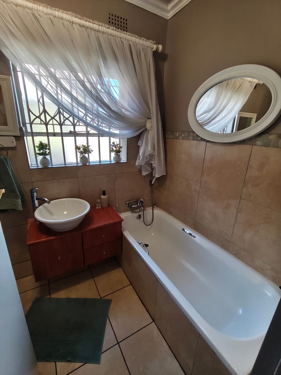 3 Bedroom Property for Sale in Mayberry Park Gauteng
