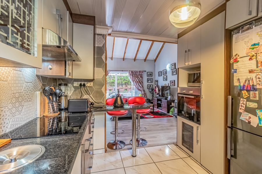 2 Bedroom Property for Sale in Douglasdale Gauteng