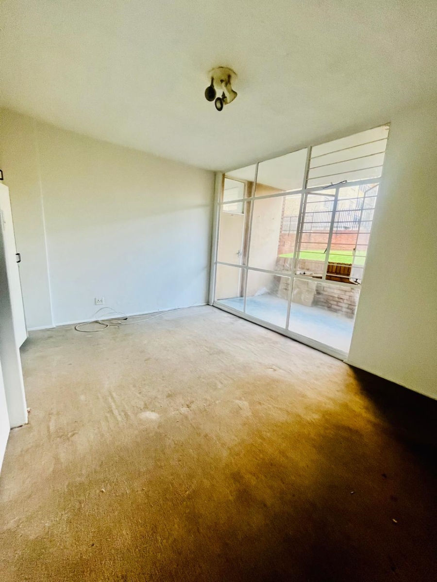 1 Bedroom Property for Sale in Gresswold Gauteng