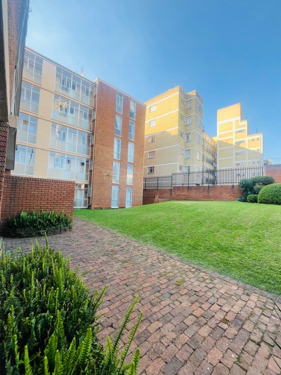 1 Bedroom Property for Sale in Gresswold Gauteng