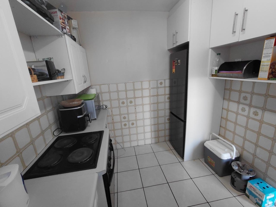 2 Bedroom Property for Sale in Queenswood Gauteng