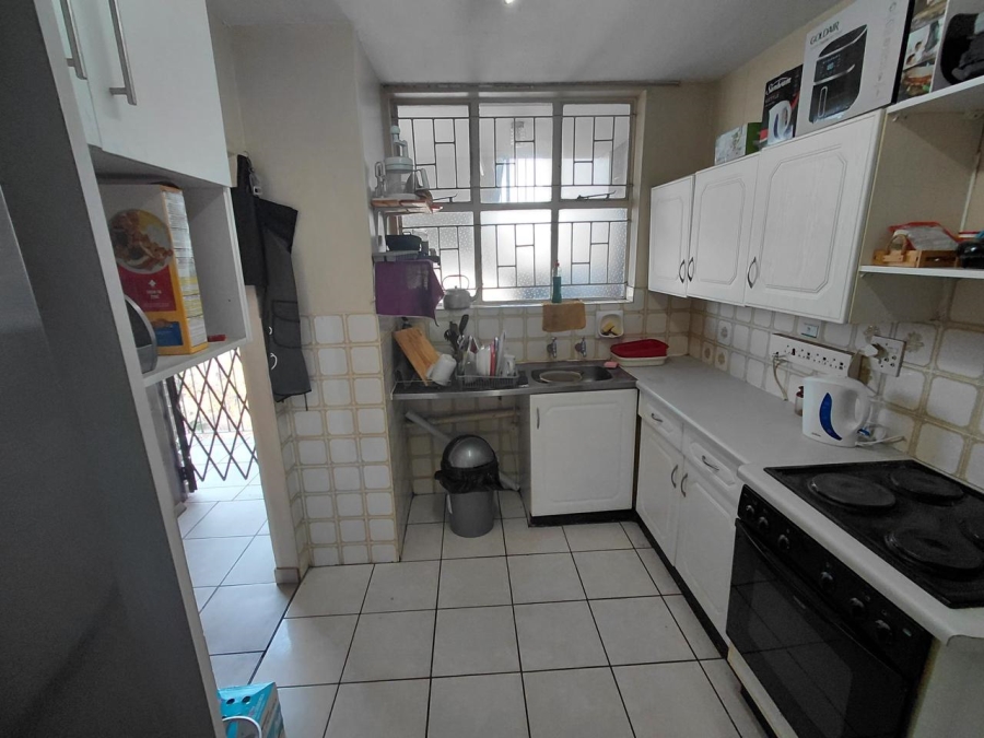 2 Bedroom Property for Sale in Queenswood Gauteng