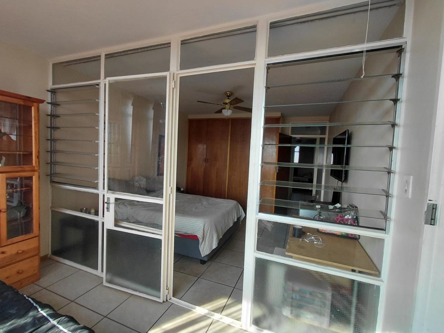 2 Bedroom Property for Sale in Queenswood Gauteng