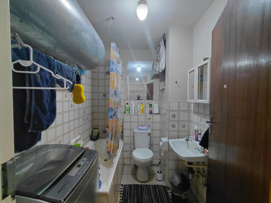2 Bedroom Property for Sale in Queenswood Gauteng