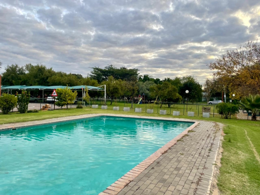 2 Bedroom Property for Sale in Queenswood Gauteng