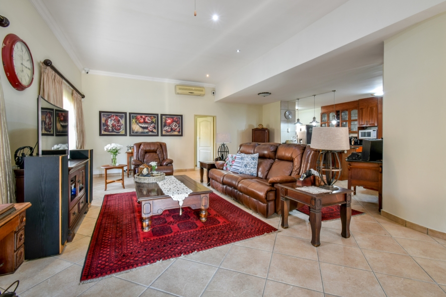 4 Bedroom Property for Sale in Faerie Glen Gauteng