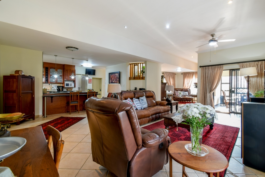 4 Bedroom Property for Sale in Faerie Glen Gauteng