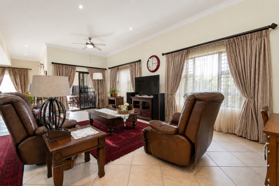 4 Bedroom Property for Sale in Faerie Glen Gauteng