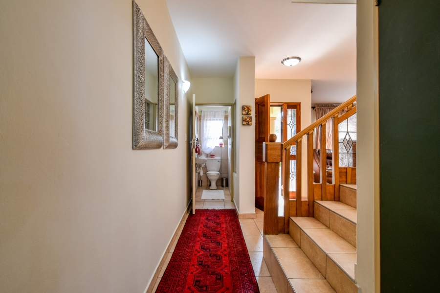 4 Bedroom Property for Sale in Faerie Glen Gauteng
