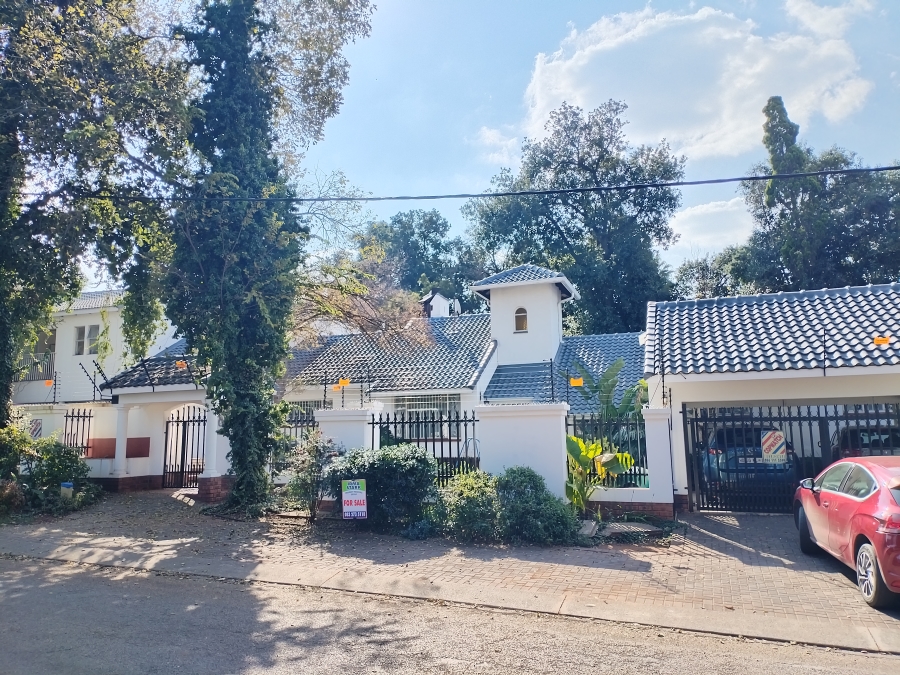 5 Bedroom Property for Sale in Bronberrick Gauteng