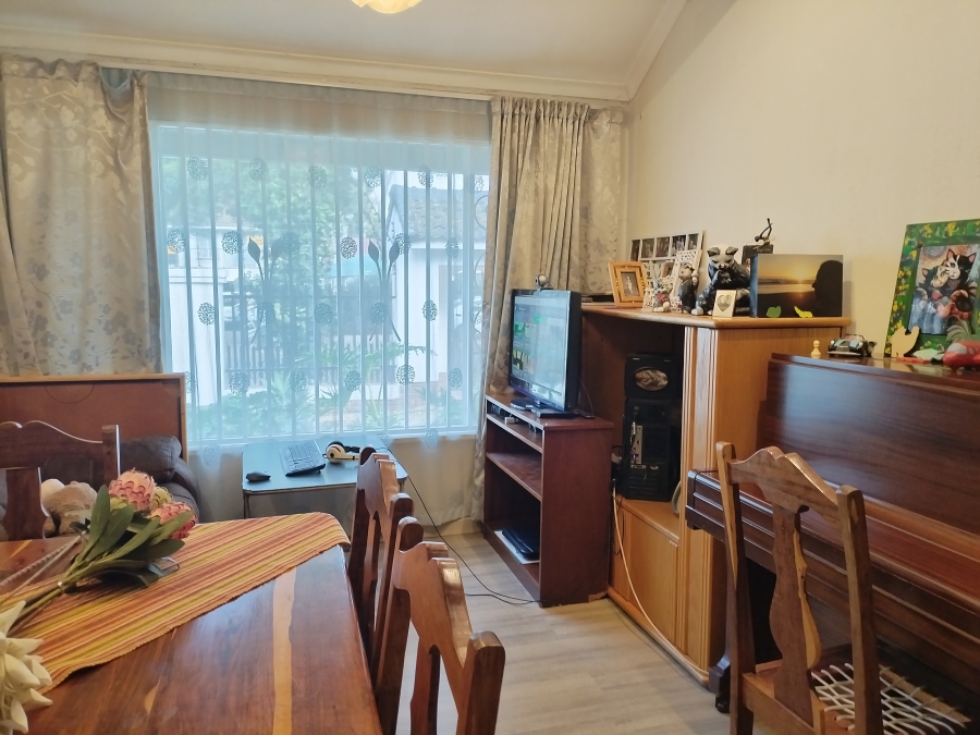 5 Bedroom Property for Sale in Bronberrick Gauteng