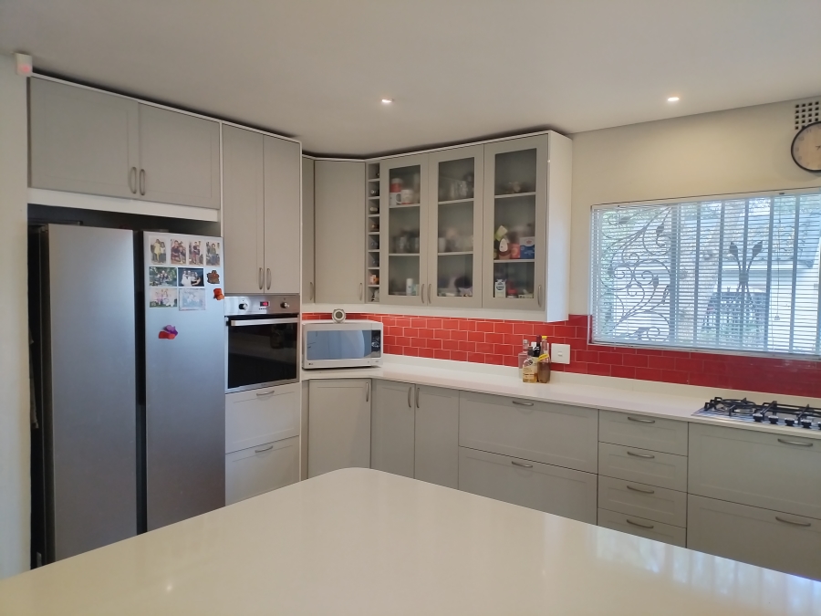 5 Bedroom Property for Sale in Bronberrick Gauteng