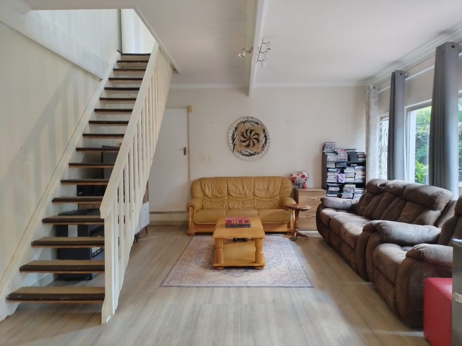 5 Bedroom Property for Sale in Bronberrick Gauteng
