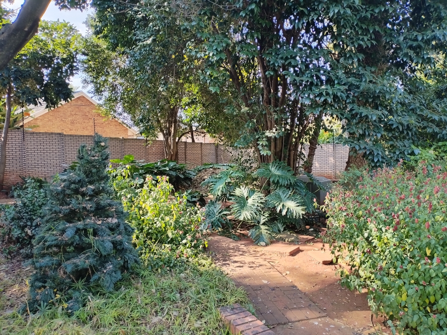 5 Bedroom Property for Sale in Bronberrick Gauteng