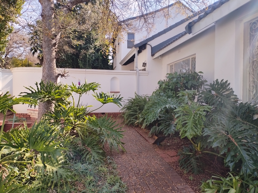 5 Bedroom Property for Sale in Bronberrick Gauteng