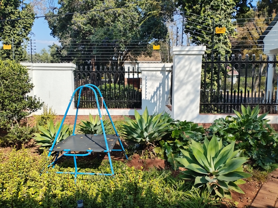 5 Bedroom Property for Sale in Bronberrick Gauteng