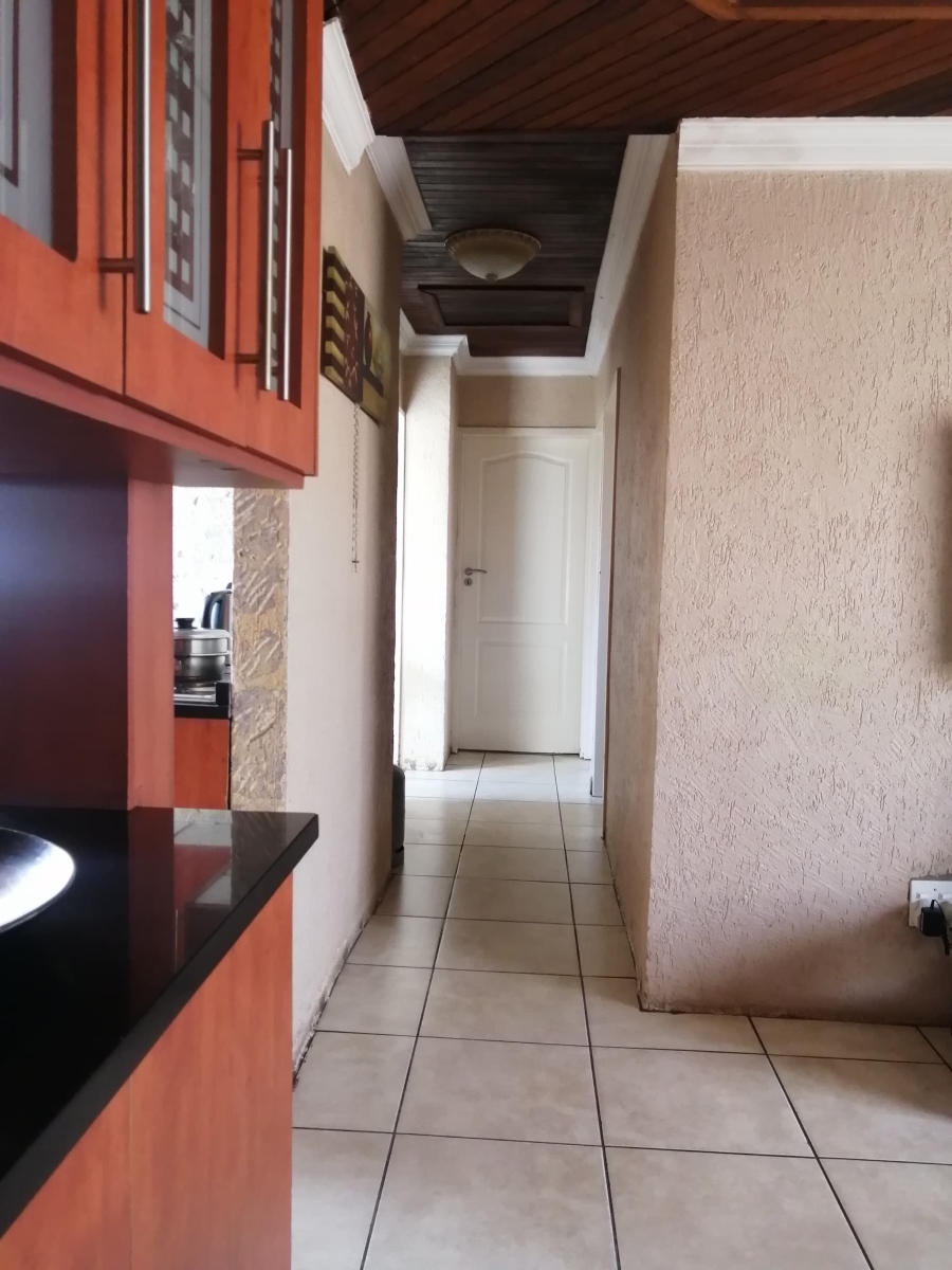 To Let Commercial Property for Rent in Chiawelo Gauteng