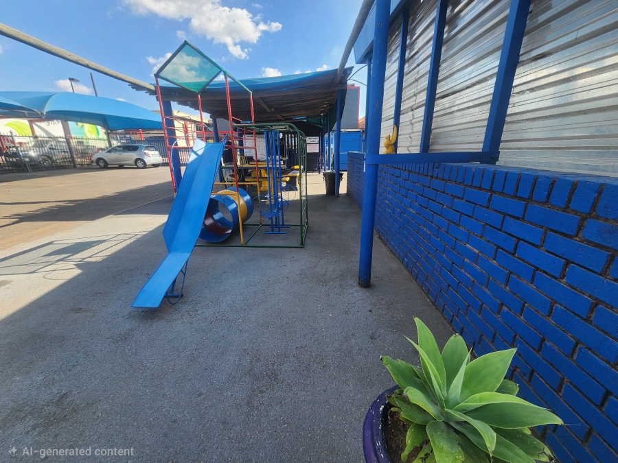 Commercial Property for Sale in Les Marais Gauteng