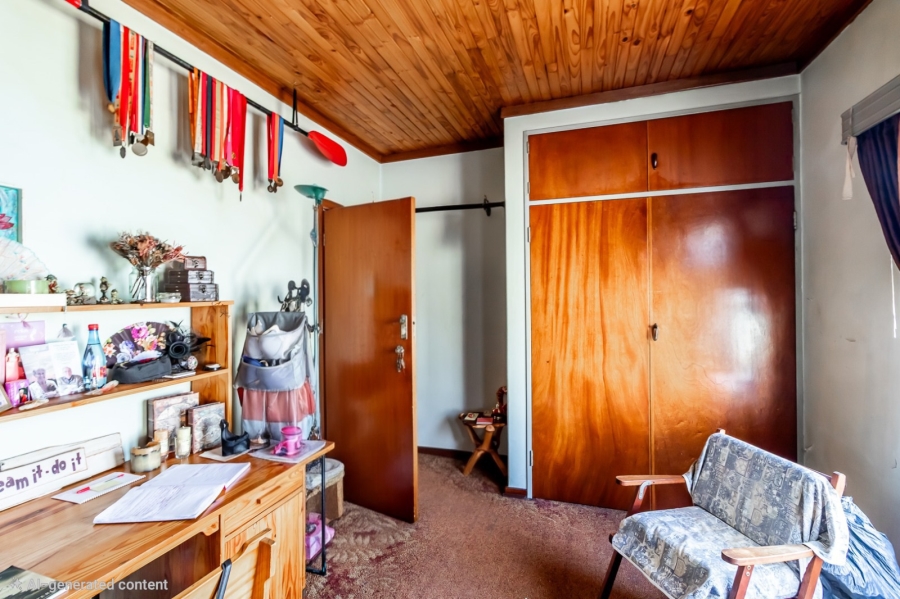 3 Bedroom Property for Sale in Les Marais Gauteng