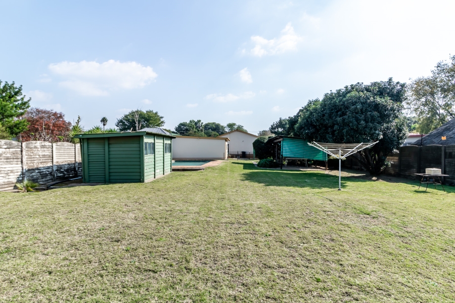 3 Bedroom Property for Sale in Les Marais Gauteng