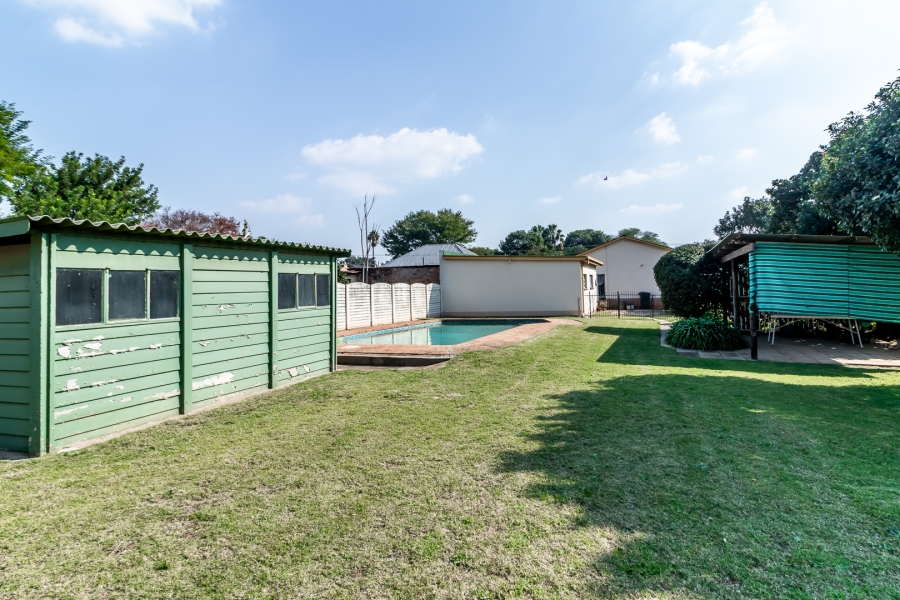 3 Bedroom Property for Sale in Les Marais Gauteng