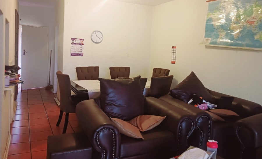 2 Bedroom Property for Sale in Windsor West Gauteng