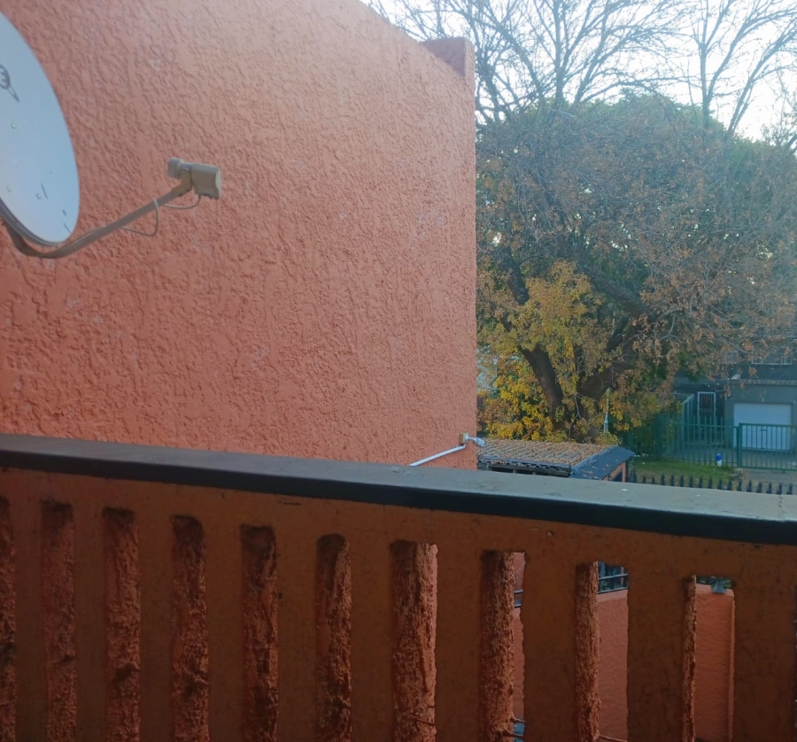 2 Bedroom Property for Sale in Windsor West Gauteng