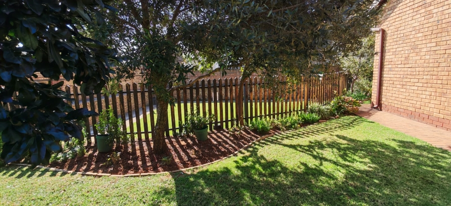 To Let 2 Bedroom Property for Rent in Brentwood Gauteng