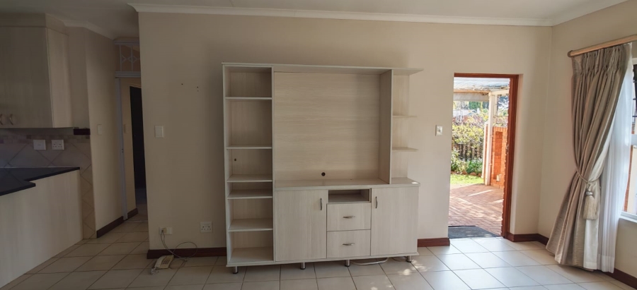 To Let 2 Bedroom Property for Rent in Brentwood Gauteng