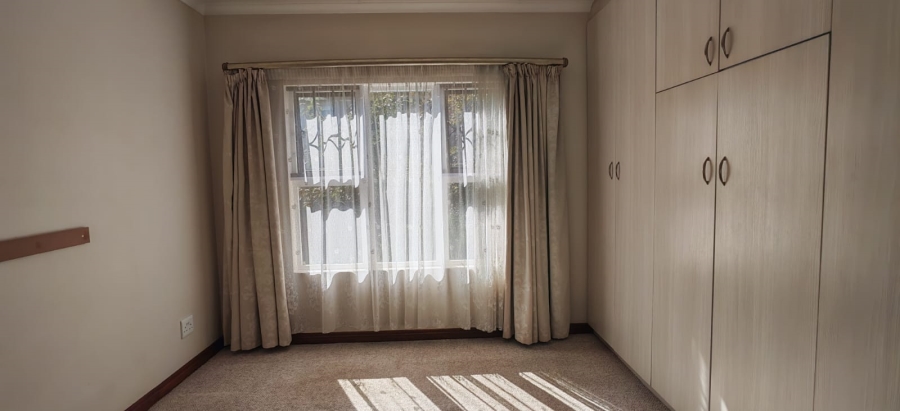To Let 2 Bedroom Property for Rent in Brentwood Gauteng