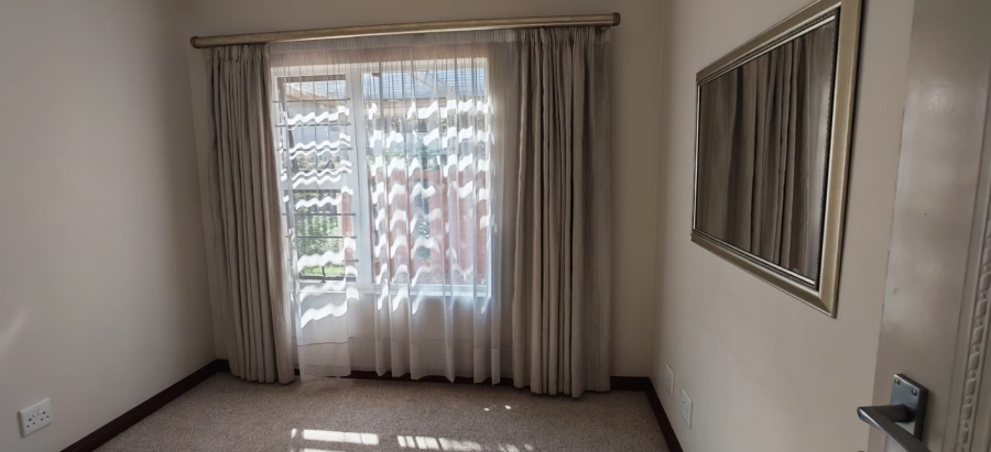 To Let 2 Bedroom Property for Rent in Brentwood Gauteng