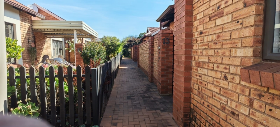 To Let 2 Bedroom Property for Rent in Brentwood Gauteng