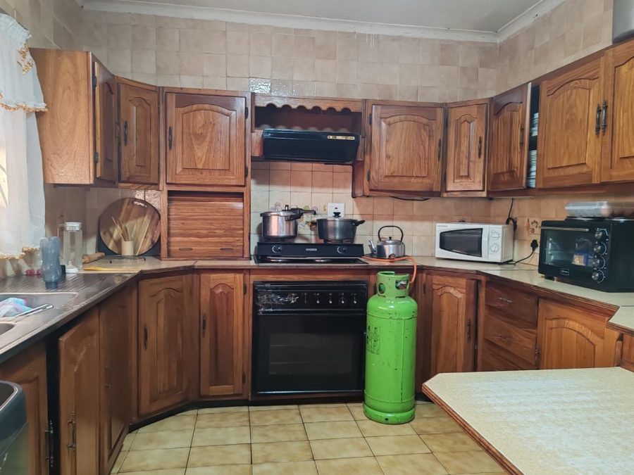 3 Bedroom Property for Sale in Bakerton Gauteng