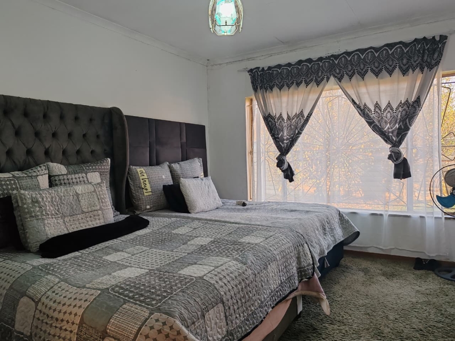 3 Bedroom Property for Sale in Bakerton Gauteng