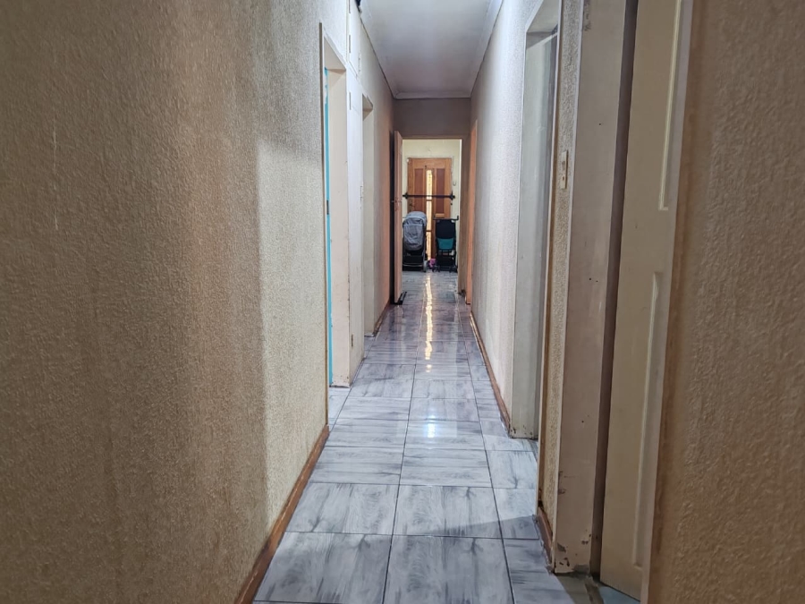 3 Bedroom Property for Sale in Bakerton Gauteng