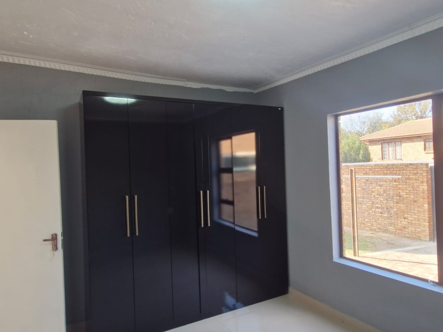 To Let 2 Bedroom Property for Rent in Dalpark Ext 1 Gauteng