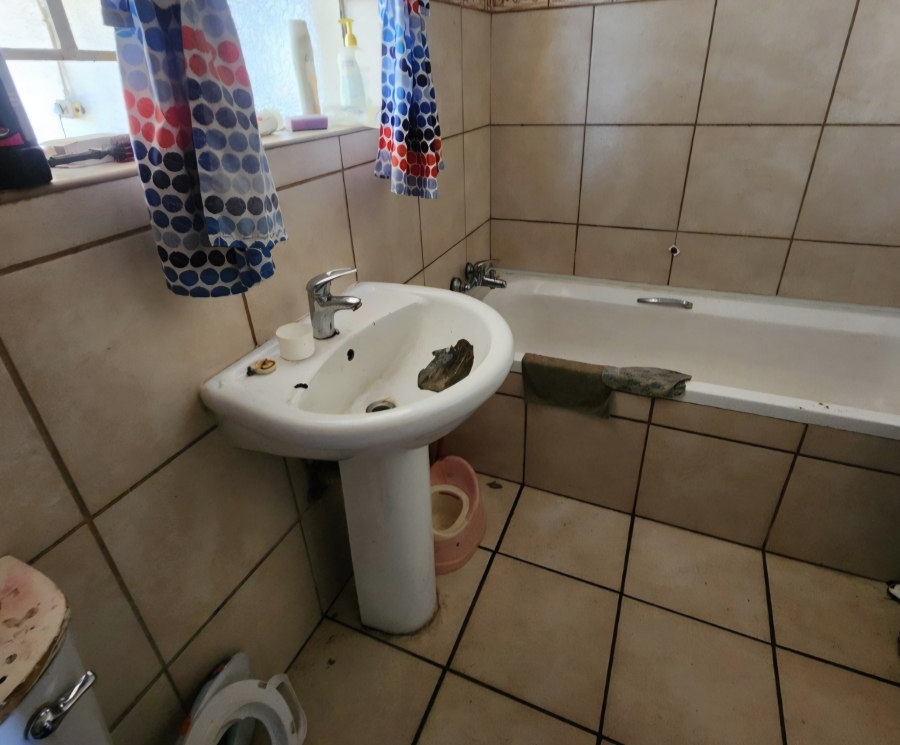 5 Bedroom Property for Sale in Geduld Ext 1 Gauteng