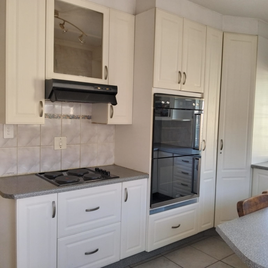 5 Bedroom Property for Sale in Eden Glen Gauteng