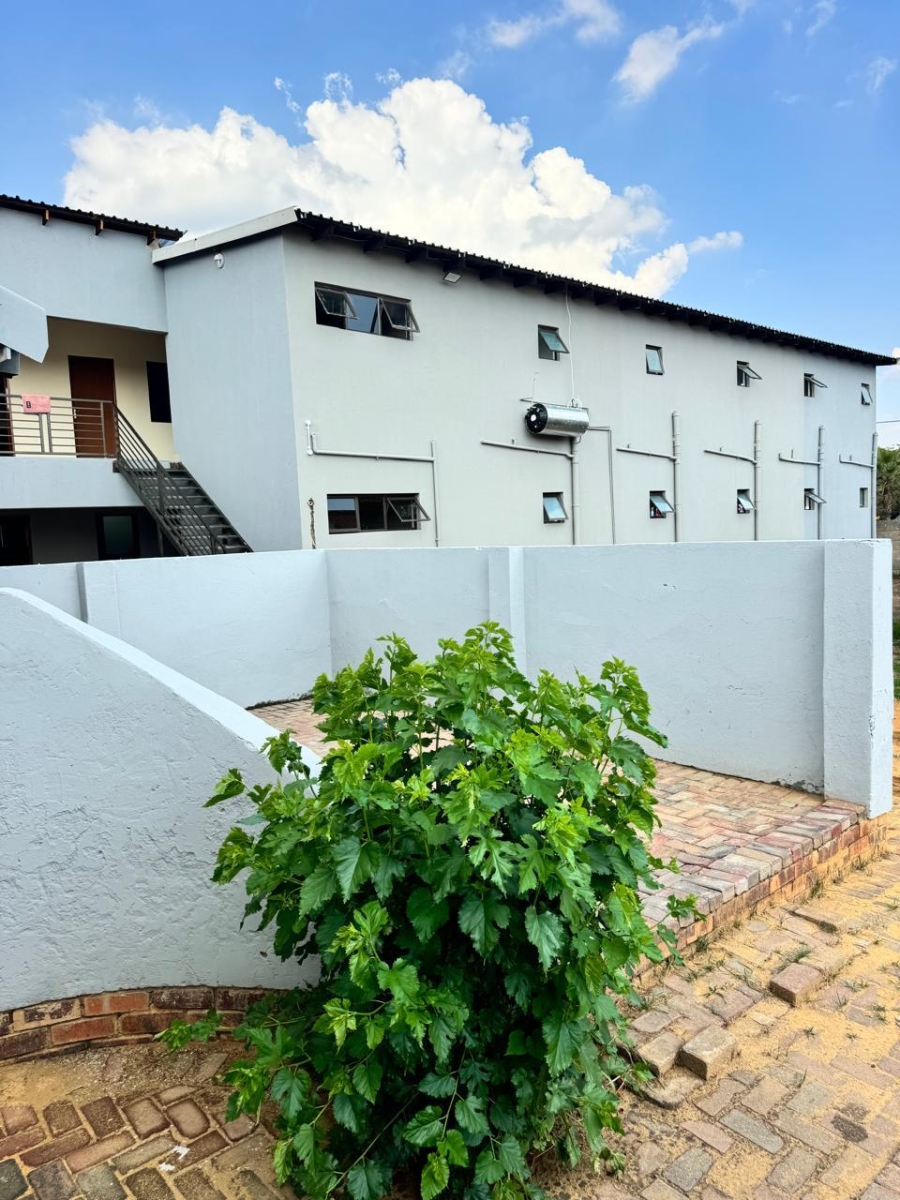 4 Bedroom Property for Sale in Bedworth Park Gauteng