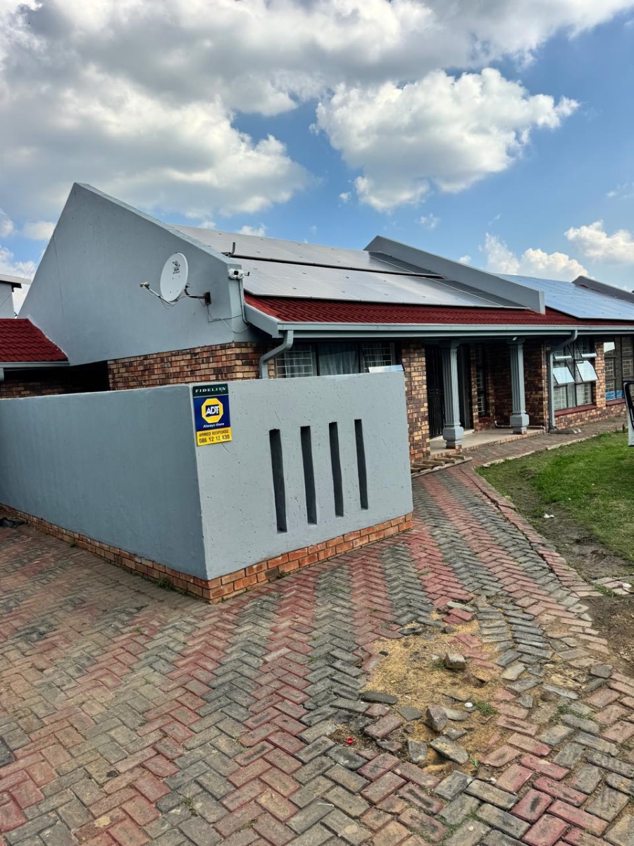 4 Bedroom Property for Sale in Bedworth Park Gauteng