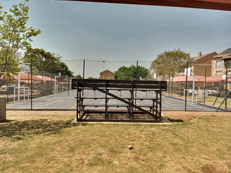 1 Bedroom Property for Sale in Karenpark Gauteng